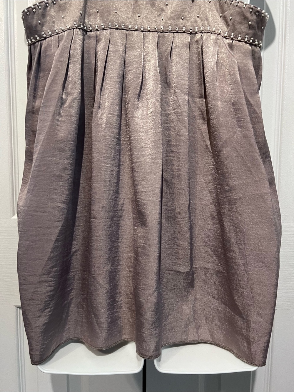 Forever 21 Taupe Sleeveless Embellished Beaded Scoop Neck Top Size M NWOT - Picture 8 of 11